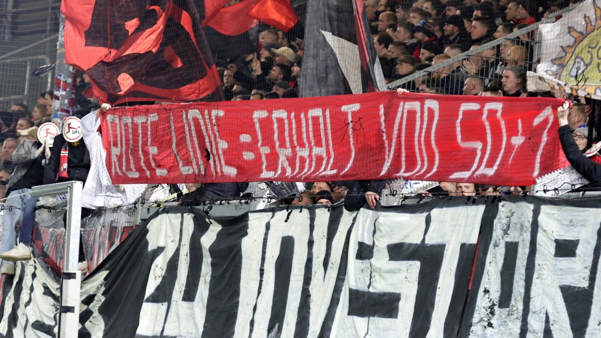 Manifestations de supporters contre l’investisseur du DFL : les ultras du « Nordkurve Nuremberg » dans une interview – Sport