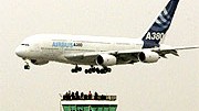 A380 wieder daheim: Innenansichten bei 007