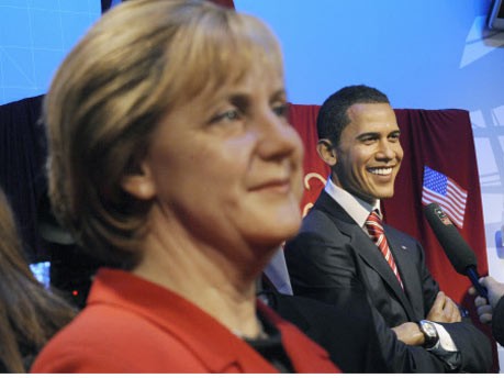 Barack Obama, Angela Merkel; Wachsfiguren; Foto: dpa