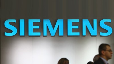 Siemens unter Druck: Ob wie hier auf der IFA oder mit Hilfe von unlauterem Datenklau: Siemens ist ständig auf Kundenfang.