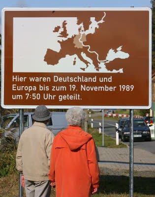 innerdeutsche Grenze, Hinweisschild, Teilung, dpa