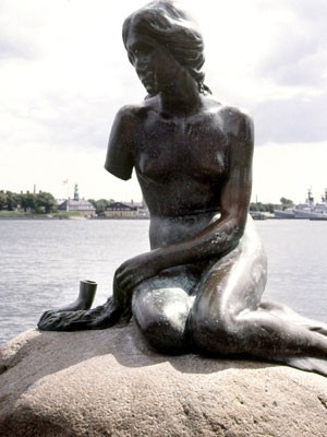 Die kleine Meerjungfrau in Kopenhagen wird 95 Jahre alt, AFP