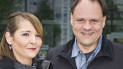 TV-Kritik: "Gnadenlos gerecht": Helena Fürst und Helge Hofmann sind bei Sat1 auf der Jagd nach Hartz-IV-Betrügern.