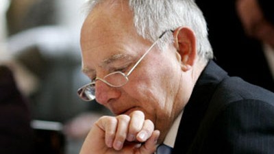 Kritik an geplanter Abhörzentrale: Gegenwind für Innenminister Schäuble: Der Bundesrechnungshof kritisiert seine Pläne
