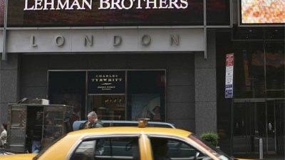 Lehman Brothers in der Krise: In der New Yorker Lehman-Zentrale hat das Stühlerücken begonnen.