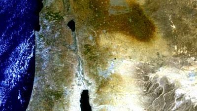 Verwerfung am Toten Meer: Die karge Gegend rund um das Tote Meer war einst ein blühender Landstrich - bis Erdbeben die Geologie dramatisch veränderten.