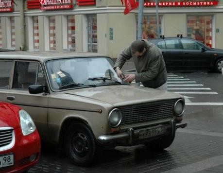 Automarkt Russland: Unterwegs auf Moskaus Strassen