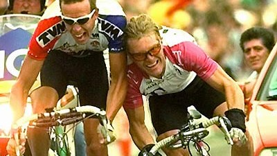 Fair Play im Sport: Bart Voskamp und Jens Heppner kämpfen bei der Tour de France 1997 mit harten Bandagen.