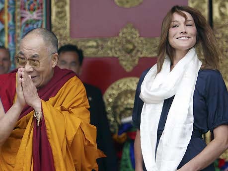 Carla Bruni, Dalai Lama, Sarkozy