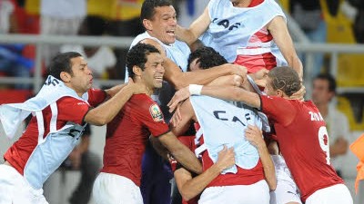 Fußball kompakt: Jubel bei den Ägyptern: Die "Pharaonen" besiegten im Finale des Afrika-Cups Ghana mit 1:0.