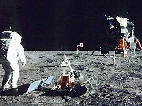 Mond, Mondlandung, Armstrong, Aldrin, Collins, Apollo 11, Raumfäre, Luna, Eagle, Raumfahrt, Rakete, Sonne, Sonnenwind, Experimente