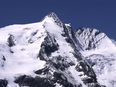 Alpengipfel im Scherenschnitt: Großglockner, Herbke