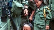 Massenmord am Volk der Karen: Kindersoldaten: In der Befreiungsarmee der Karen kämpfen Kinder Seite an Seite mit Erwachsenen.