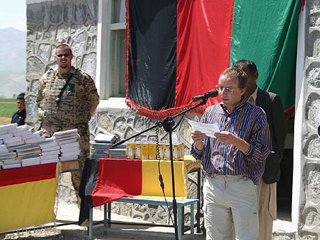 Wigald Boning, Afghanistan, Schauspieler, Soldaten, Bundeswehr; Schauspieler, Informations- und Medienzentrale der Bundeswehr