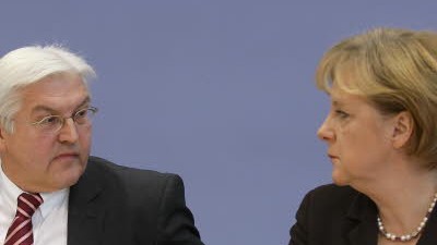 Merkel vs. Steinmeier: Ein Streitgespräch zwischen Angela Merkel und Frank-Walter Steinmeier erscheint so spannend, wie der Probedurchgang eines Neujahrs-Skispringens bei dichtem Schneefall.