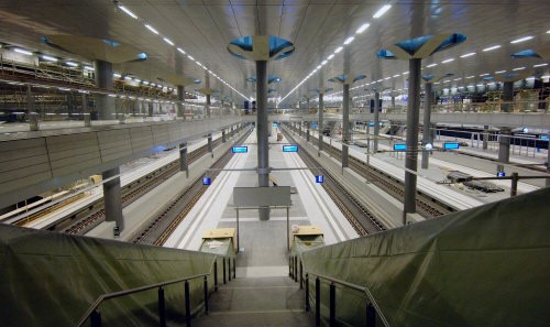 Nord-Süd-Trasse im Berliner Hauptbahnhof, dpa