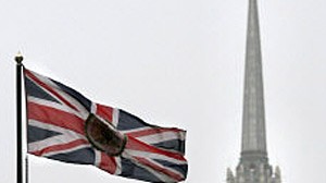Britischer "Union Jack" vor Moskauer Hochhaus