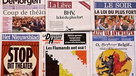 "Stoppt das Theater" - Titel belgischer Printmedien zur Krise im Königreich