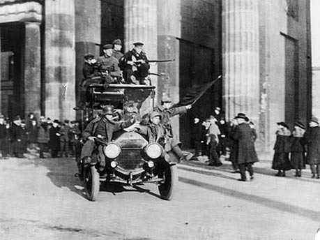 Bundesarchiv, Bild 183-B0527-0001-810, CC-BY-SA, Schloss, Versailles, Vertrag, 1919