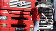 Übernahmekampf: Jetzt sind sie offiziell Rivalen: Lkws der Hersteller MAN und Scania.