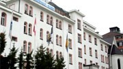 Schweiz: Die Alexanderhaus-Klinik in Davos-Platz, die rund 100 Arbeitsstellen bietet, steht zum Verkauf.
