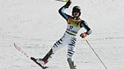 Wintersport: Grund zum Jubeln: Felix Neureuther freut sich über seinen ersten Weltcup-Podiumsplatz