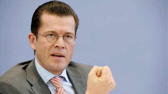 Bundesverteidigungsminister Karl-Theodor zu Guttenberg (CSU)