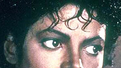 Zum Tod des King of Pop: Die eigenwillige Schönheit dieses noch nicht zur Maske erbleichten Gesichts: Michael Jackson in "Thriller".
