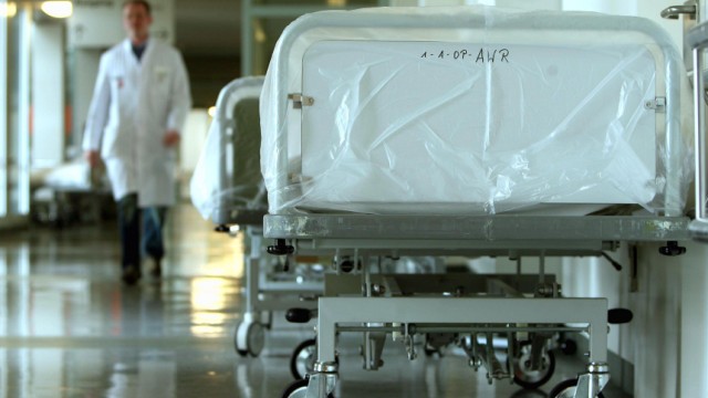Krankenkassen wollen Aerzte-Honorare um 2,5 Prozent kuerzen