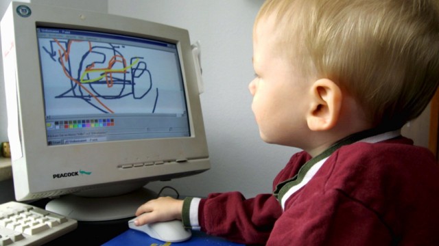 Ratgeber Multimedia: Eltern sollten beim PC-Kauf nicht nur auf die Technik achten
