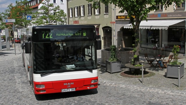 Busverkehr: Laut einer EU-Verordnung muss der Busbetrieb generell europaweit ausgeschrieben werden.