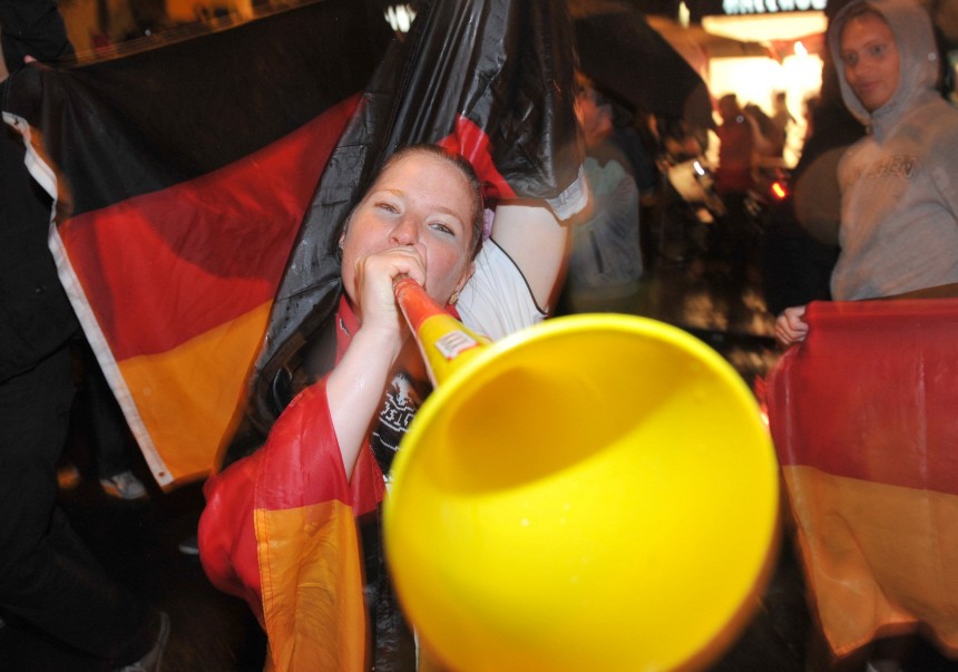 Fans feiern Sieg der deutschen Nationalmannschaft