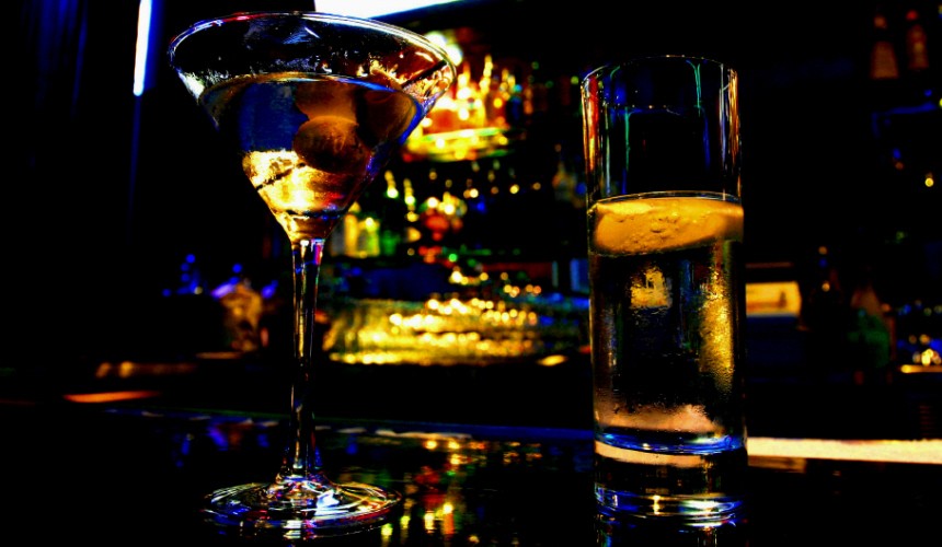 Drinks an der Bar