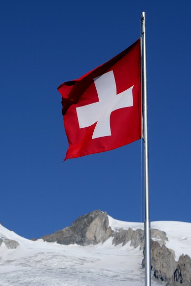 Die Schweiz bröckelt - Jagd auf Steuersünder