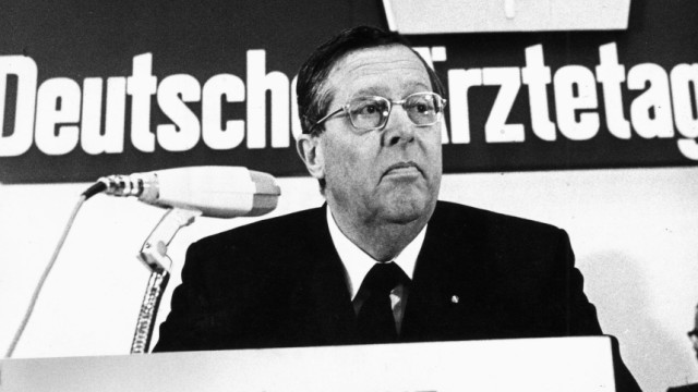 Hans-Joachim Sewering, 1973