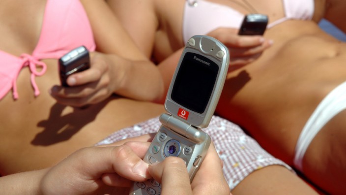 Handy-Vergnügen zum Urlaubsstart: Günstige SMS und Tarife
