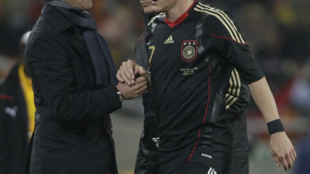 WM 2010: Bastian Schweinsteiger: Bundestrainer Joachim Löw kann mit der bisherigen Leistung von Bastian Schweinsteiger sehr zufrieden sein.