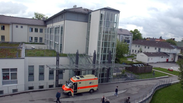Krankenhaus Perlach an Rhön-Klinik verkauft, 2004