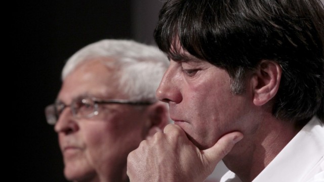 Germany's coach Loew and DFB president Zwanziger address a news conference at the Velmore hotel in Pretoria