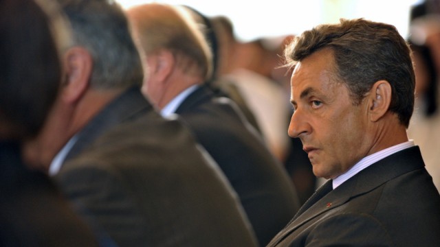 Skandale in Frankreich: Im Wahlkampf ums Präsidentenamt versprach Nicolas Sarkozy den Franzosen eine tadellose Führungsriege. Nun sorgt sein Kabinett für Negativschlagzeilen - und erschüttert das Vertrauen der Bevölkerung.