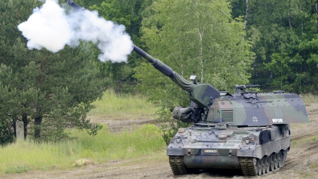 Bundeswehr rüstet auf: Panzerhaubitzen nach Kundus