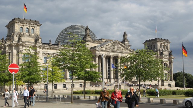 Schönes Wetter am Reichstag