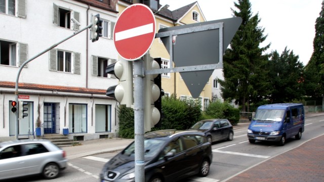 Freisinger Stadtmoosach: Die Haydstraße sowie die Alois-Steinecker-Straße von Westen sollen wieder befahrbar sein, damit das Altstadt-Parkhaus besser erreichbar wird.