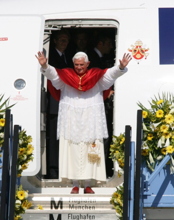 Papst in Bayern - Abflug