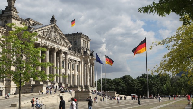 Schönes Wetter am Reichstag