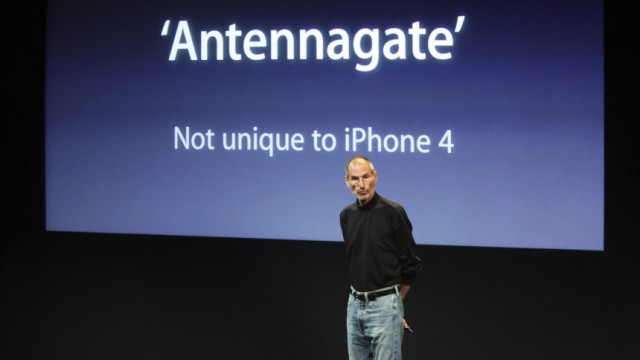 Apple CEO Jobs talks about 'Antennagate' during a news conference on problems with the iPhone 4 at Apple headquarters in Cupertino