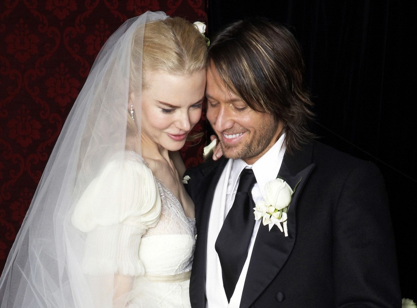 Kidman and Urban pose during their candlelit wedding ceremony at Cardinal Cerretti Memorial Chapel in Manly, Sydney