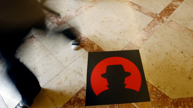 Trickreicher Hackerangriff: Auf der Hackerkonferenz "Black Hat" in Las Vegas wurde die Geschichte der Robin Sage enthüllt.