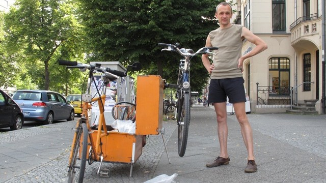 Innovative Geschäftsideen in Berlin: Norbert Winkelmann ist ambulanter Fahrrad-Reparateur - er kommt dahin, wo es nötig ist.