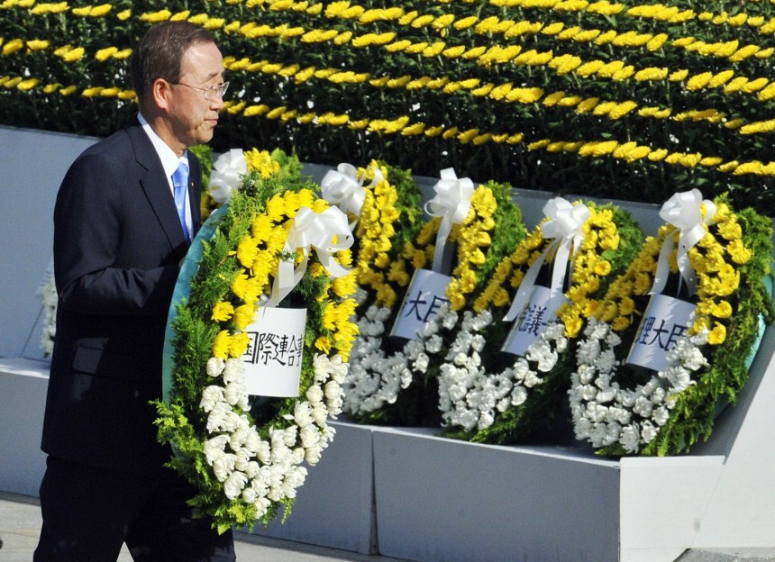 U.N. Secretary-General Ban Ki-moon offers a wreath in Hiroshima